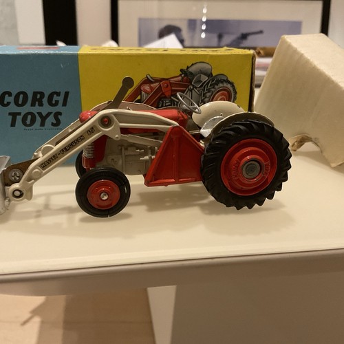 Corgi massey ferguson 65 - 53,