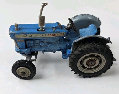 Corgi toys ford 5000 super - toys,