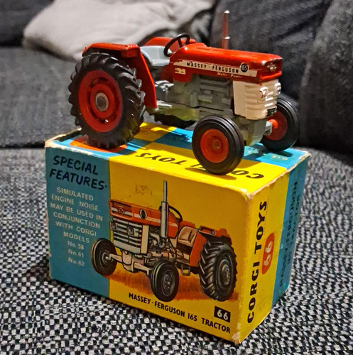 Corgi toys massey - toys, ferguson