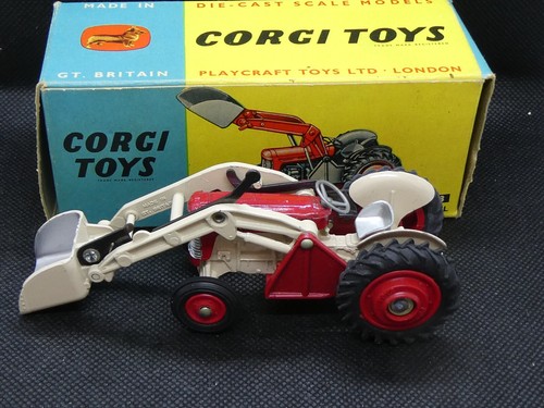 Corgi toys massey ferguson - toys, 53