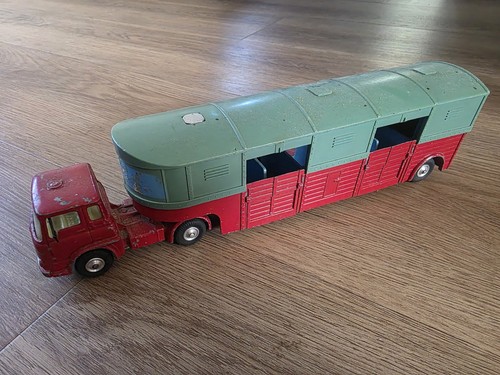Corgi major toys articulated - corgi,